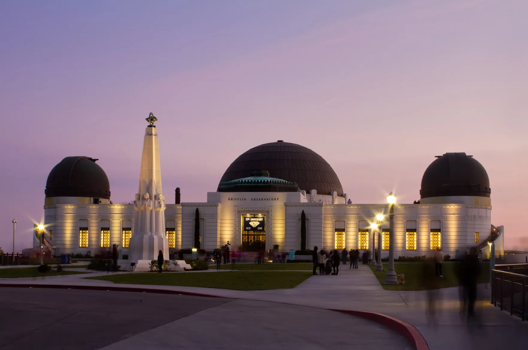 Griffith Observatory above Los Feliz at dusk